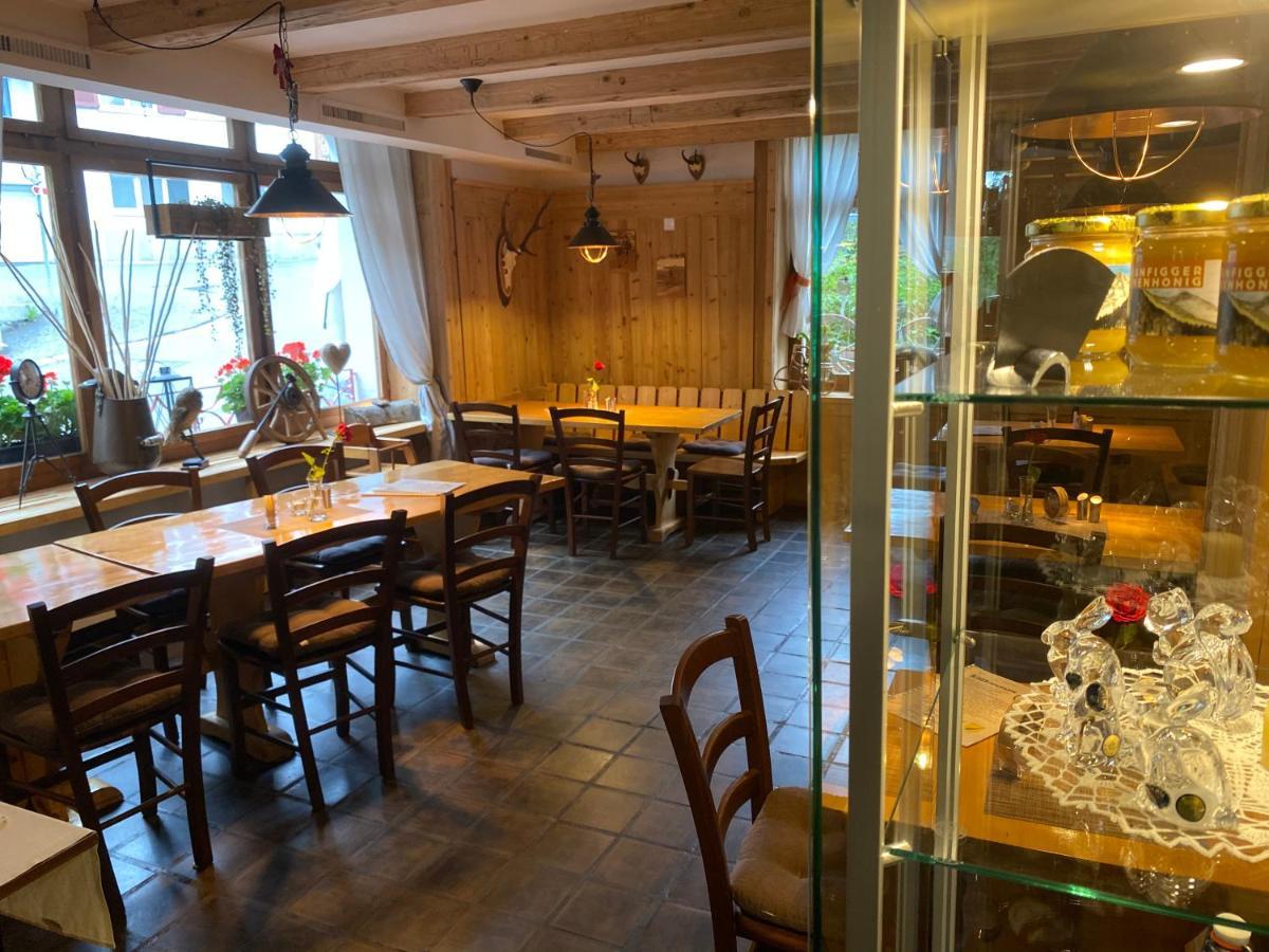 Gasthaus Edelweiss Langwies Exterior photo